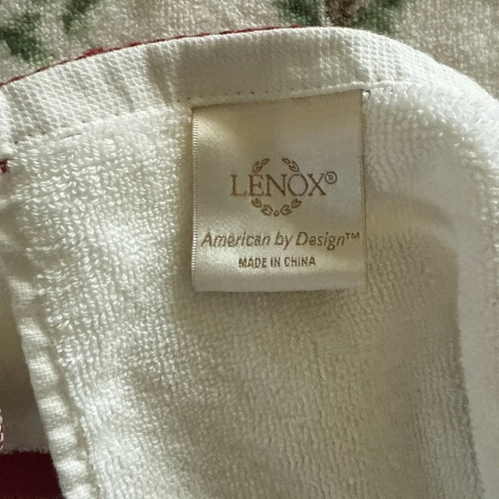 5‎ Lenox American by Design Holiday Nouveau Christmas Ribbon Bath Hand Towels